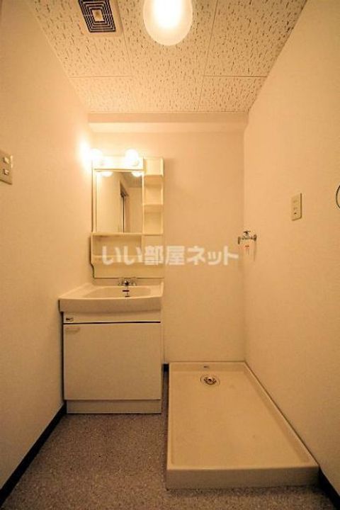 奈良県大和高田市神楽3(マンション)の賃貸物件の内装