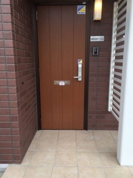 山形県山形市南館西(アパート)の賃貸物件の玄関