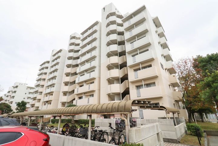 URアルビス池田の外観