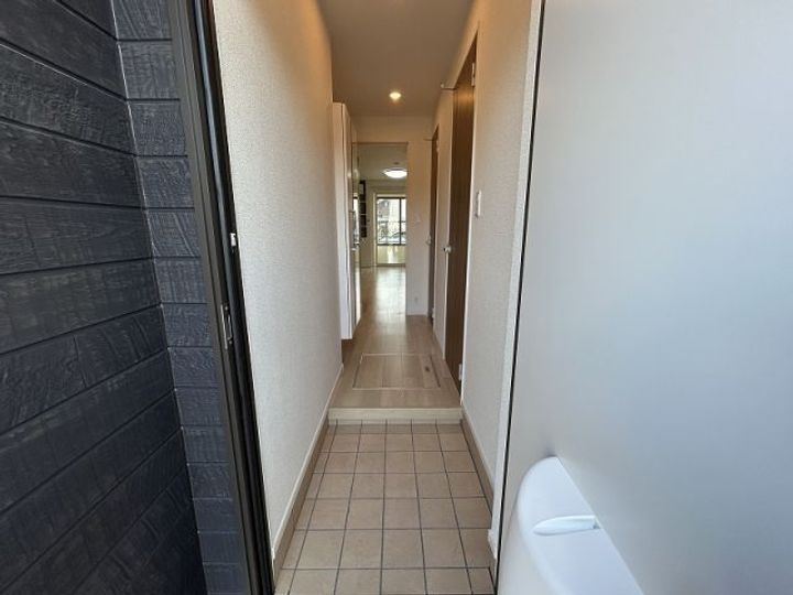 ホーリープレイス唐津 Iの玄関