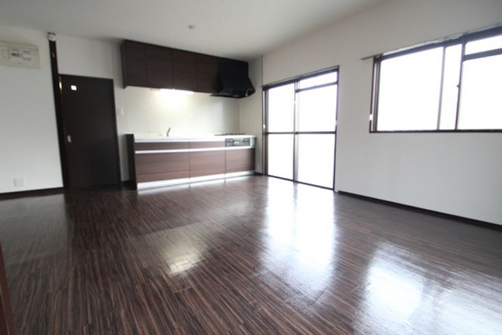 サンルビーササキNo.1の居間