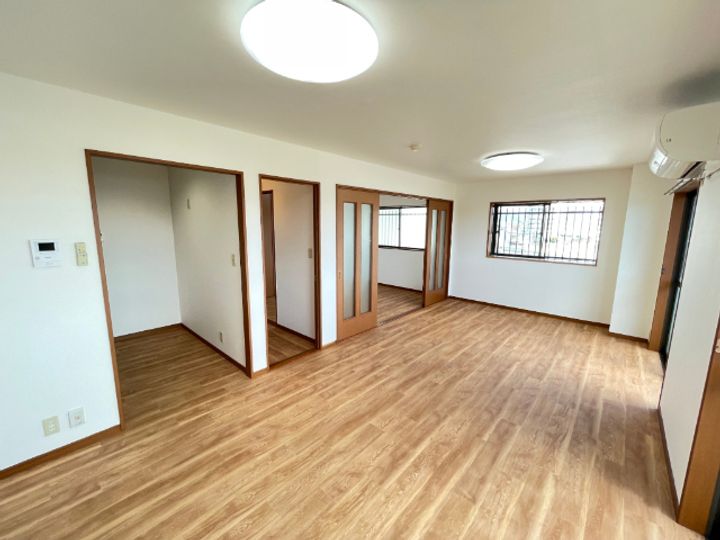 ロイヤルストーンレジデンスの居間