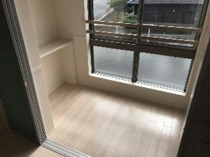 フューチャースカイ須屋の居間