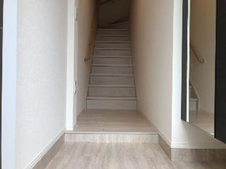 フューチャースカイ須屋の玄関