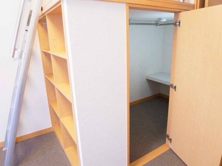 レオパレスクイーンハイツ小山の内装