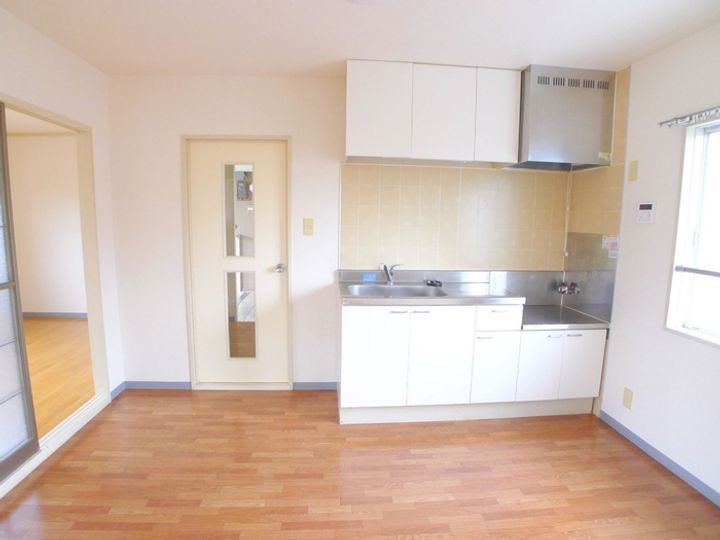 ハイクレスト島村の居間