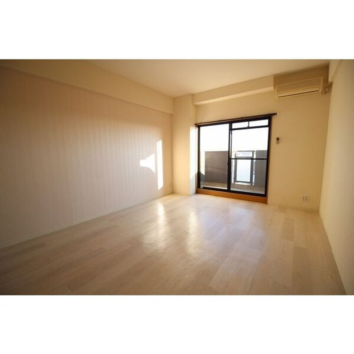 フィオーレ観月の居間