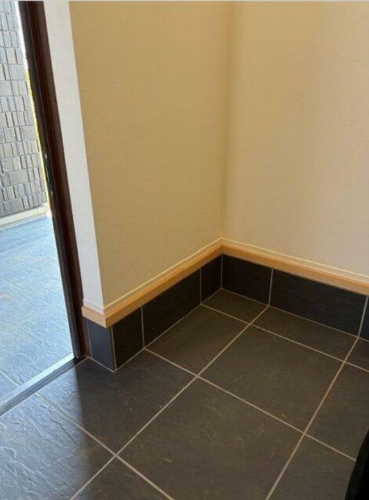 茨城県つくばみらい市小張(一戸建)の賃貸物件の玄関