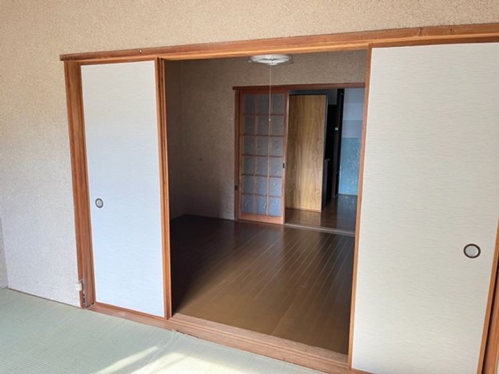 佐保ビルの内装