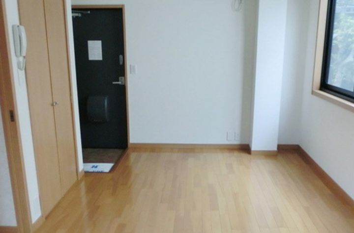 東京都中野区南台1(マンション)の賃貸物件の居間