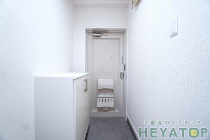 愛知県名古屋市天白区元八事5(マンション)の賃貸物件の玄関