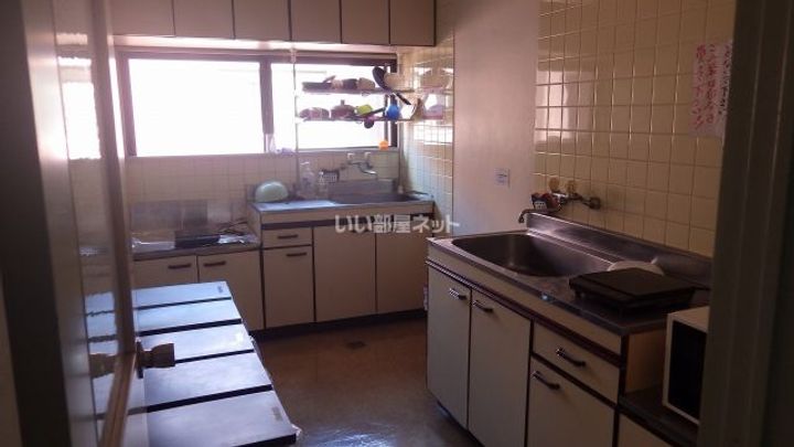 ドーミー赤池のキッチン