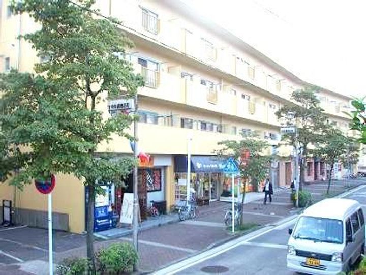 大岡ビルの外観