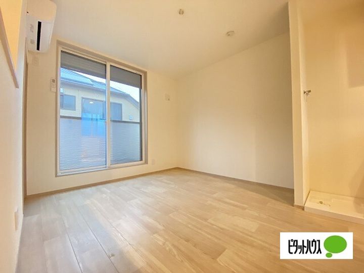 コンフォートひばりヶ丘の居間