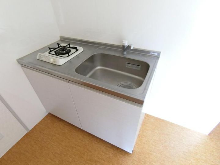 エクセルトミザワのキッチン