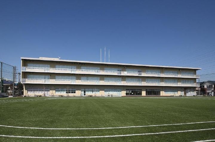 エクセルトミザワの周辺