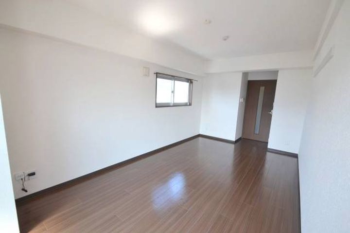 エイトバレー37の居間