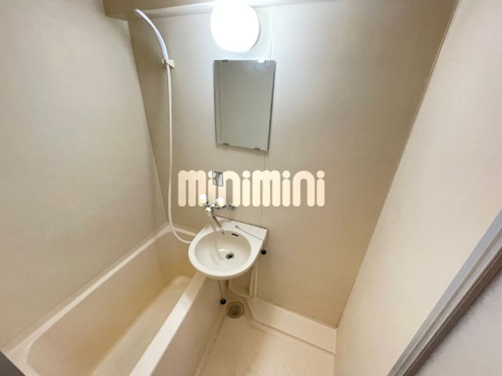 新栄ロイヤルビルの風呂