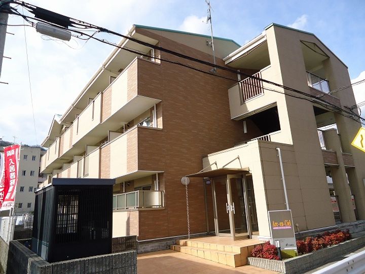 滋賀県大津市皇子が丘1(マンション)の賃貸物件の外観