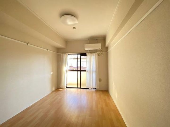 長谷川ビルの内装