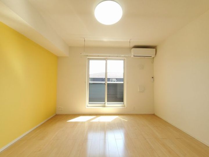 メゾン ヴァリェ 広瀬IVの居間