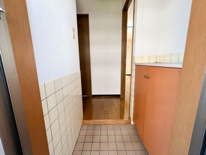 高知県高知市南御座(マンション)の賃貸物件の玄関