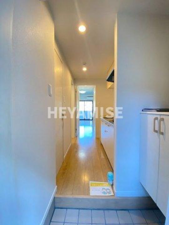 グランドステージ西山の玄関