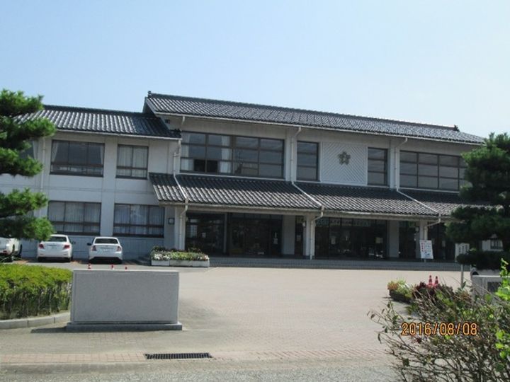 ハイカムール司の周辺
