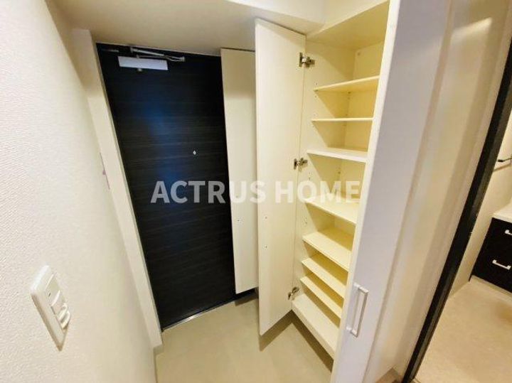 大阪府大阪市阿倍野区天王寺町南3(マンション)の賃貸物件の玄関