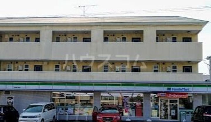 エルハイムミカノの周辺