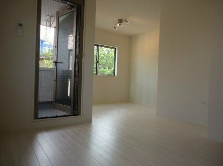 神奈川県高座郡寒川町一之宮3(アパート)の賃貸物件の居間