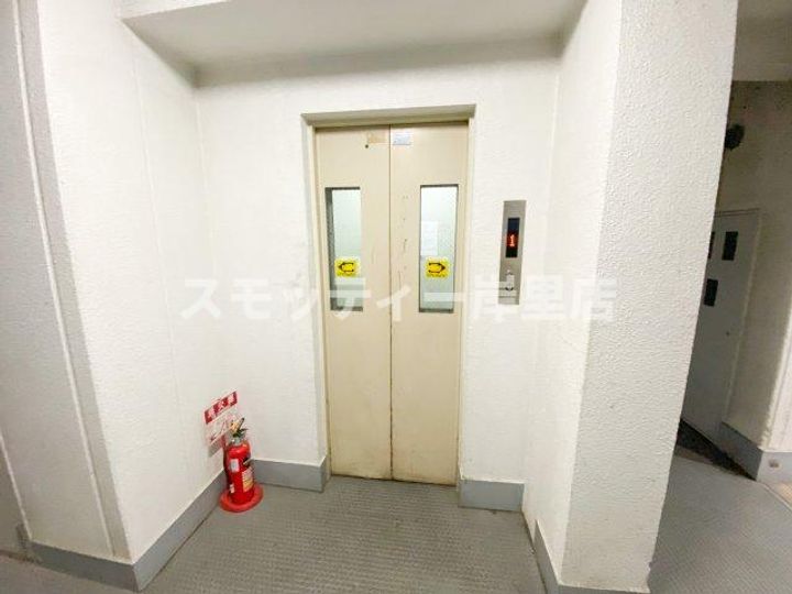 ロイヤルクレイン玉出の地図