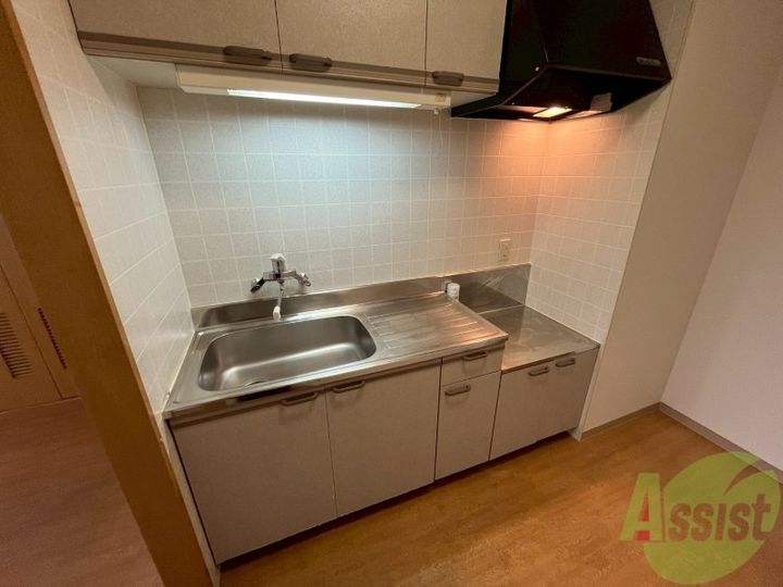 FITビルのキッチン