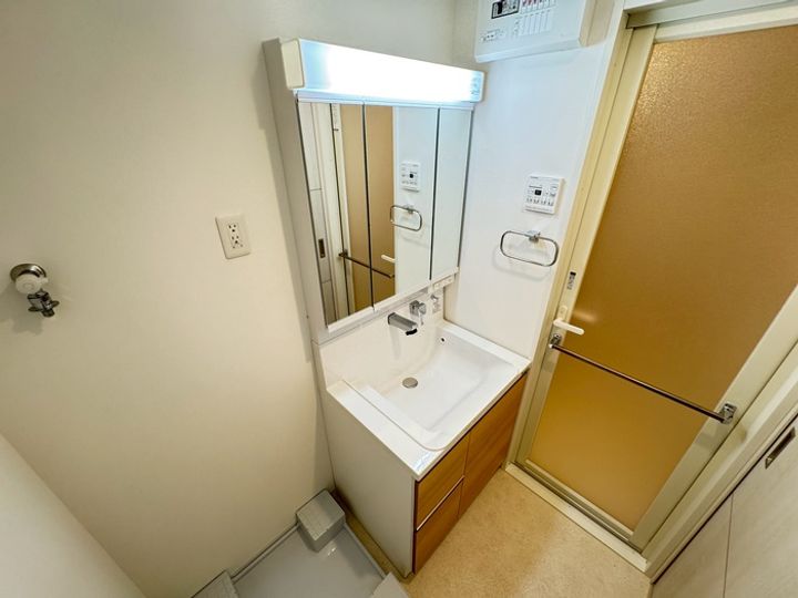 Eastern Wellsの内装