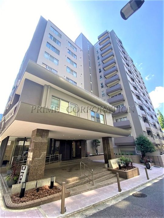 ドミール五番町の外観