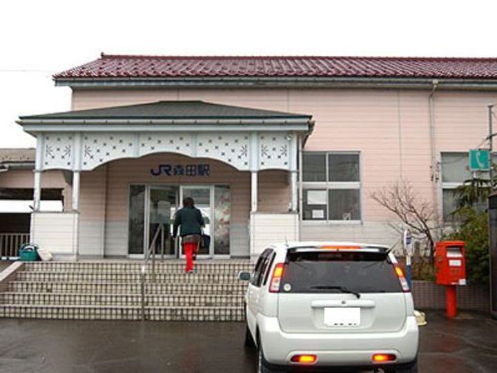 アンジュ・レーヴの周辺