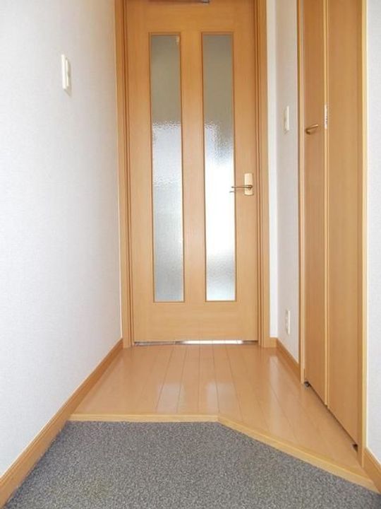 シャトレラムールの玄関