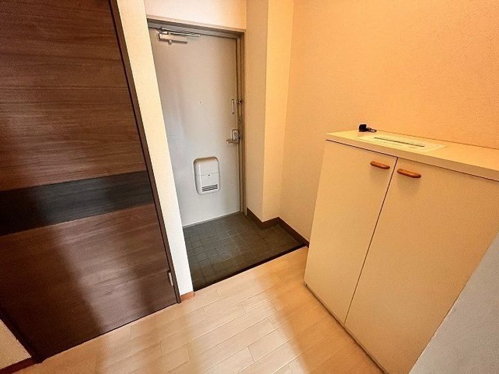 コーポいけべの玄関