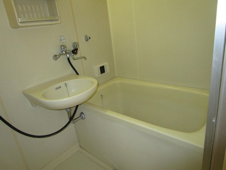 メゾンストークIIの風呂