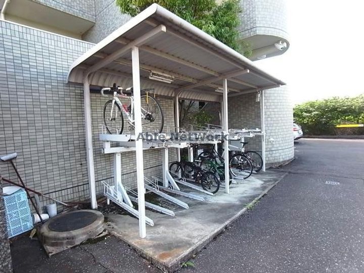 メゾンドフォンテーヌの地図