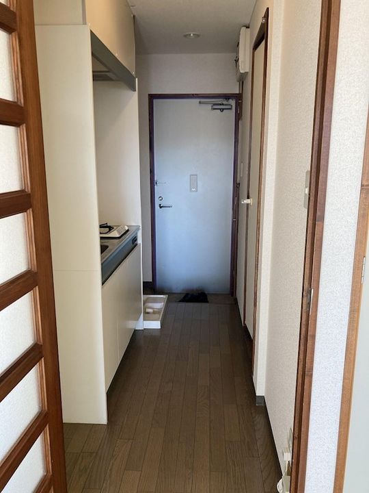 岩田ビルIIIの玄関