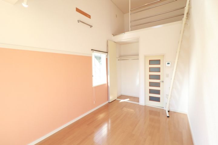 エムパレスVの居間