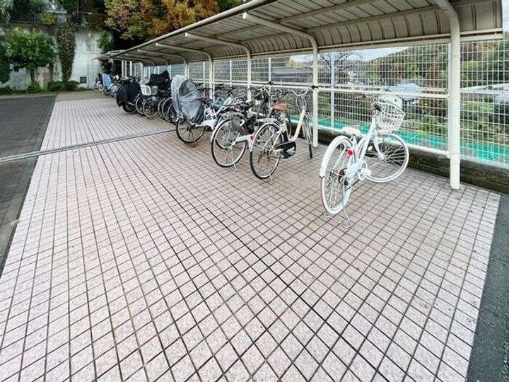 ヒルサイドタウンABの地図