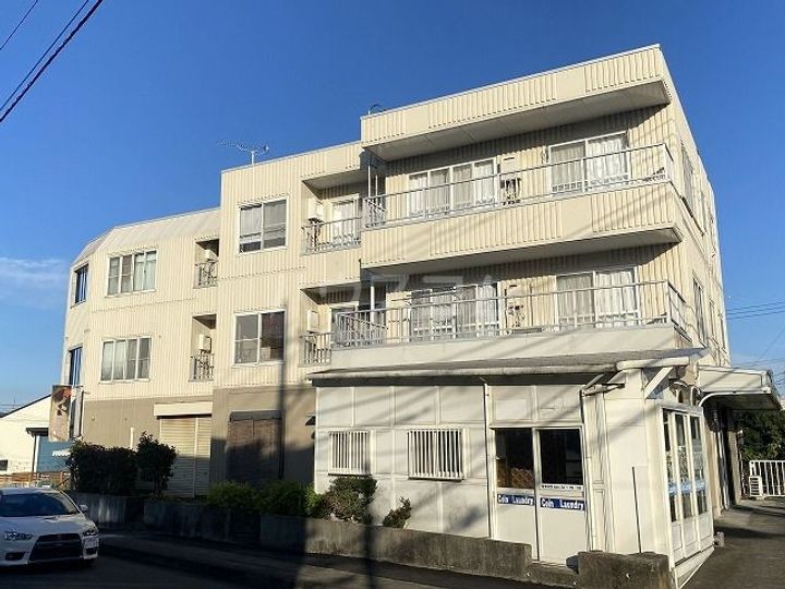 広貴商事ビルの外観