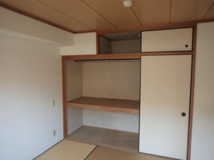 マルタヤ南山手の内装