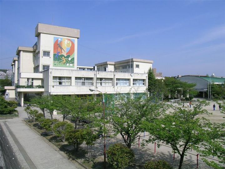 大阪府豊中市西泉丘2(マンション)の賃貸物件の周辺
