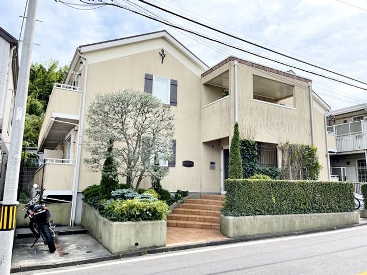 オリーブの杜の外観