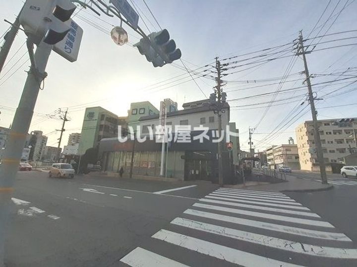 シャーメゾンエレガントの周辺