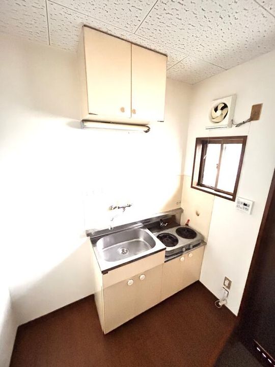広島県東広島市八本松町原(アパート)の賃貸物件のキッチン