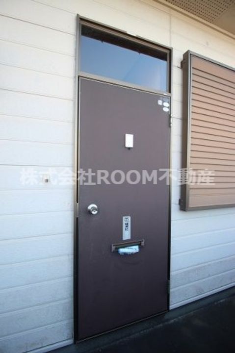 誠コーポIの玄関